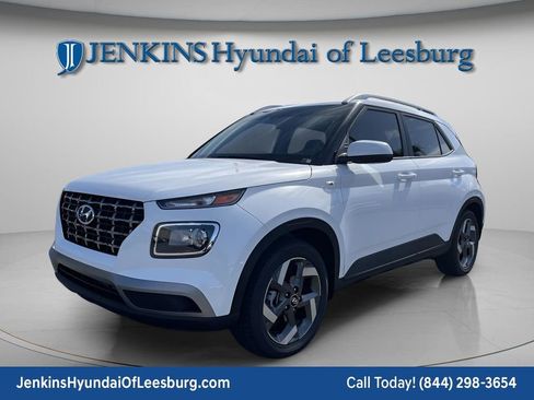 New 2026 Hyundai Venue SEL FWD image 10