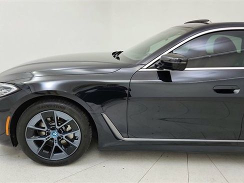 Used 2024 BMW i4 xDrive40i w/ Premium Package image 9