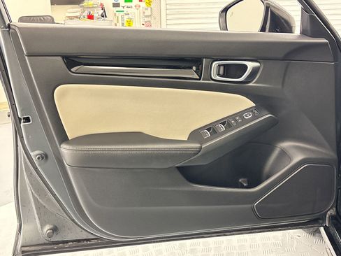 Used 2024 Honda Civic EX-L image 12