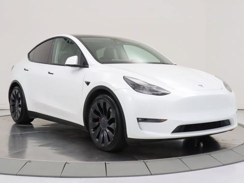 Used 2022 Tesla Model Y Performance AWD/4WD image 7