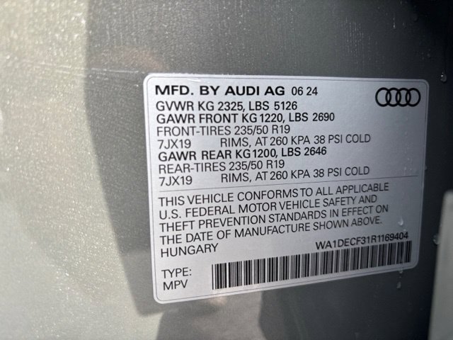 Used 2024 Audi Q3 2.0T Premium w/ Convenience Package AWD/4WD image 35