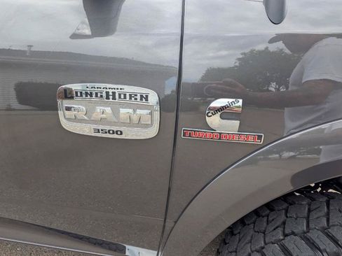 Used 2018 RAM 3500 Laramie Longhorn w/ Cold Weather Group AWD/4WD image 11