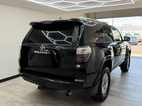 Used 2016 Toyota 4Runner SR5 AWD/4WD image 11