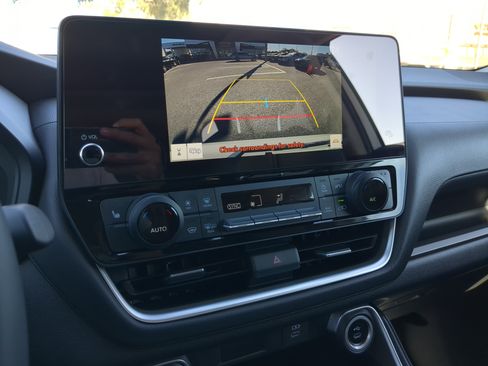 Used 2025 Toyota Grand Highlander FWD image 26