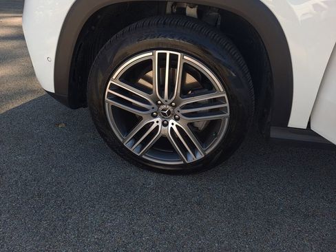 Certified 2025 Mercedes-Benz GLS 450 GLS 450 image 28