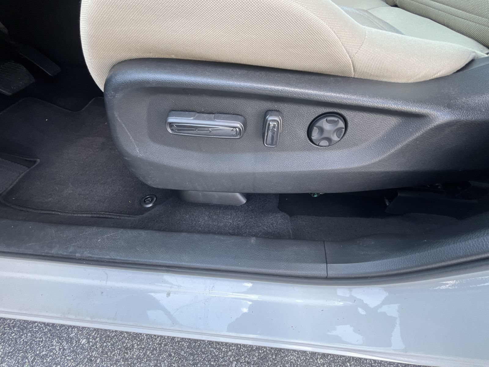 Used 2021 Honda CR-V EX image 16