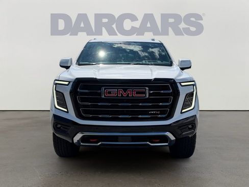 Used 2025 GMC Yukon AT4 w/ AT4 Premium Package AWD/4WD image 2