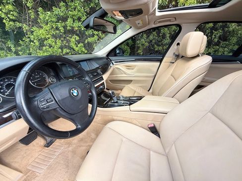 Used 2011 BMW 528i Sedan RWD image 45