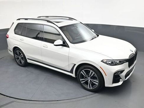 Used 2021 BMW X7 xDrive40i w/ M Sport Package image 21