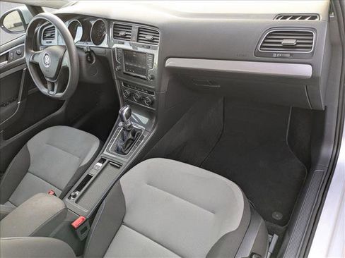 Used 2016 Volkswagen e-Golf SE w/ DC Fast Charging Package image 20