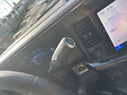 New 2026 Ford F250 Lariat w/ Black Appearance Package image 24