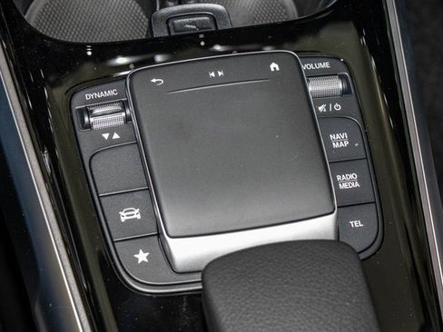 Certified 2022 Mercedes-Benz GLB 250 GLB 250 image 20