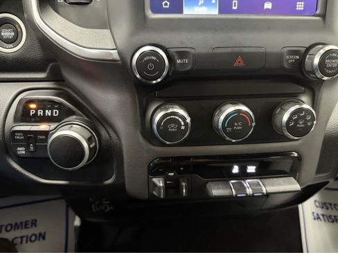 Used 2024 RAM 2500 Big Horn w/ Bed Utility Group image 32