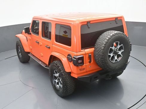 Used 2018 Jeep Wrangler Unlimited Sahara AWD/4WD image 44