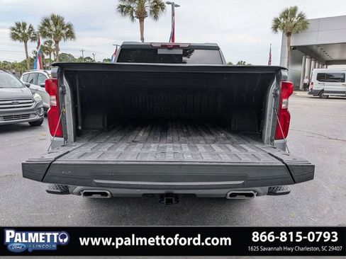 Used 2023 Chevrolet Silverado 1500 High Country w/ Technology Package AWD/4WD image 13