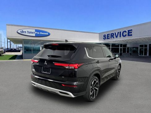 Used 2024 Mitsubishi Outlander SE FWD image 8
