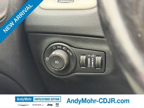 Used 2020 Jeep Compass Latitude FWD image 18
