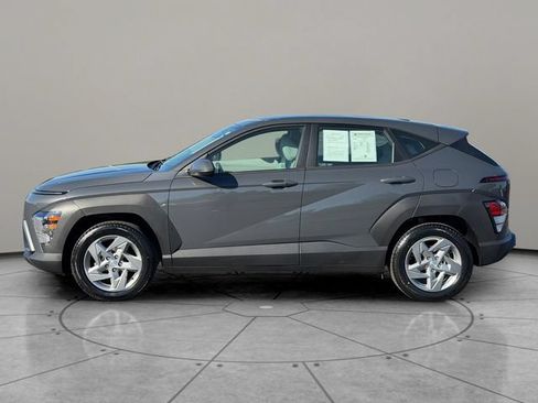 Used 2024 Hyundai Kona SE FWD image 3
