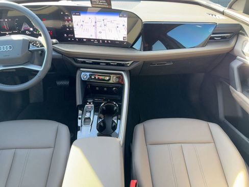 New 2025 Audi Q5 Premium w/ 19" Wheel Package image 28