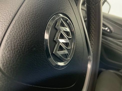 Used 2021 Buick Encore Preferred FWD image 41