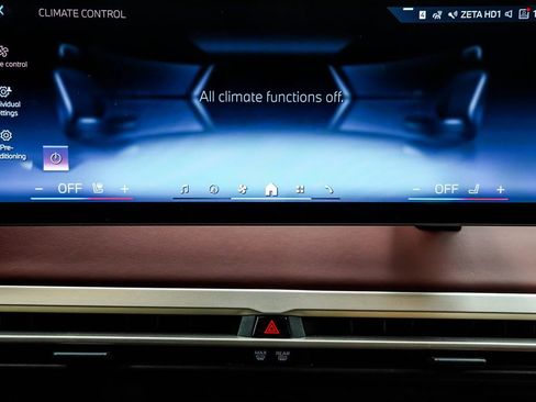 Used 2024 BMW iX xDrive50 w/ Convenience Package image 31