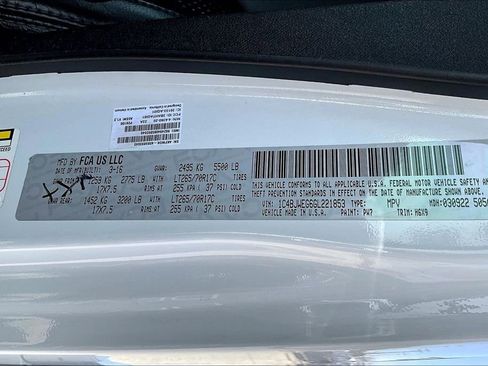 Used 2016 Jeep Wrangler Unlimited Sahara AWD/4WD image 18