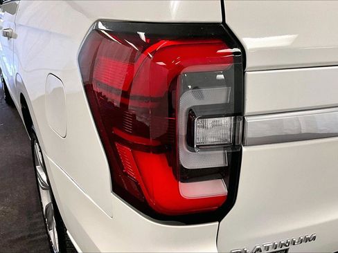 Used 2024 Ford Expedition Max Platinum image 29
