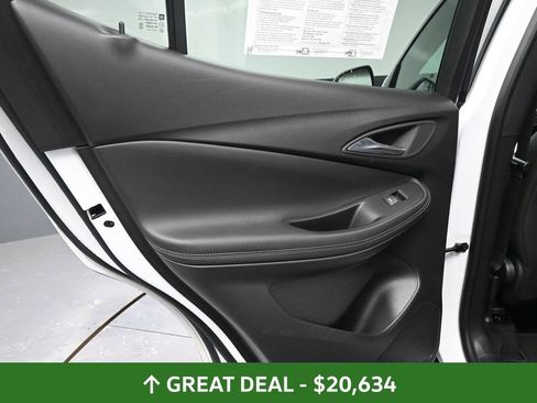 Used 2025 Buick Encore GX Preferred image 27