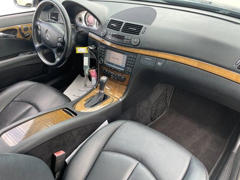 Used 2007 Mercedes-Benz E 350 Sedan image 16