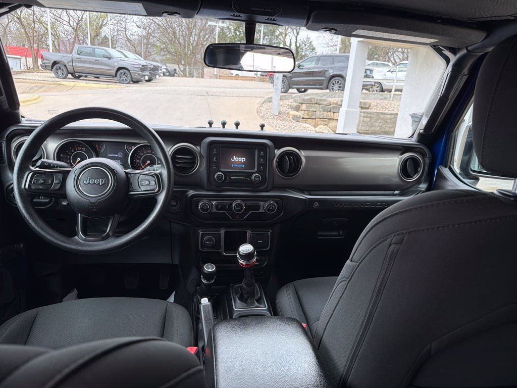 Used 2020 Jeep Wrangler Unlimited Sport AWD/4WD image 12