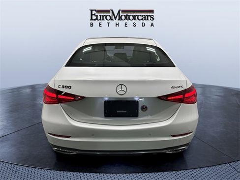 Used 2025 Mercedes-Benz C 300 4MATIC Sedan image 4