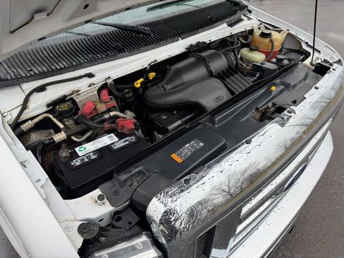 Used 2018 Ford E-450 and Econoline 450 Super Duty w/ Exterior Upgrade Package image 21