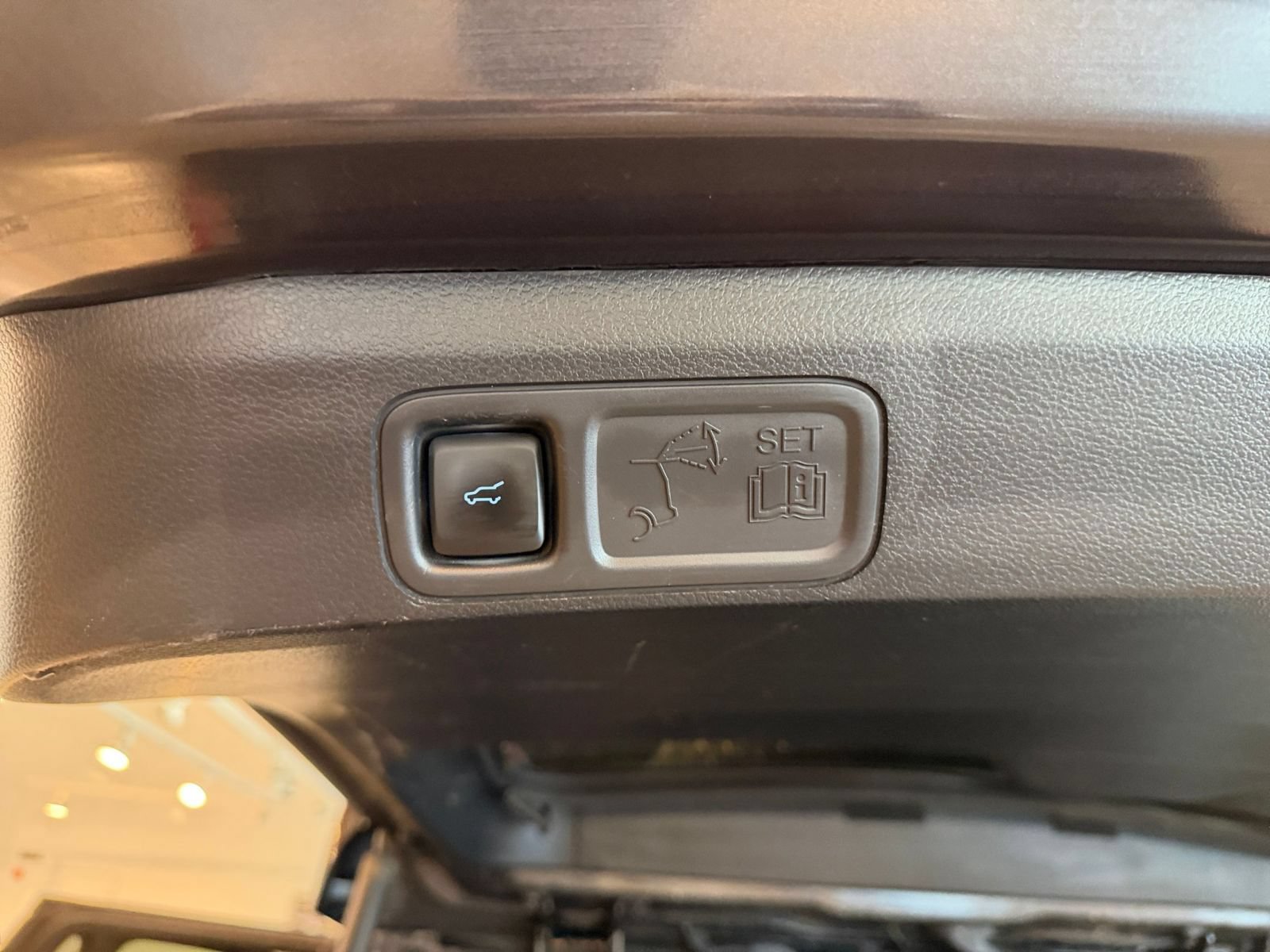Used 2024 Ford Expedition Limited AWD/4WD image 22