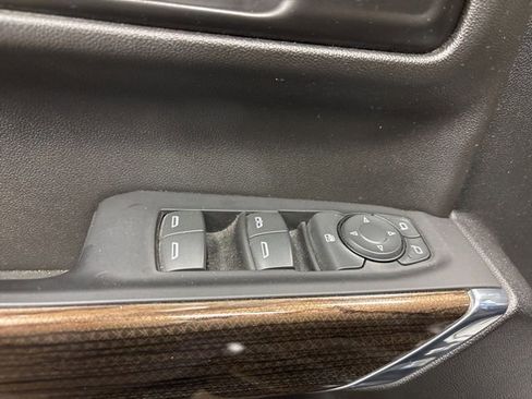 Used 2021 Chevrolet Silverado 1500 LT Trail Boss w/ Bed Protection Package image 37