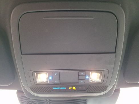 Used 2020 Ford Explorer XLT w/ Equipment Group 202A image 22