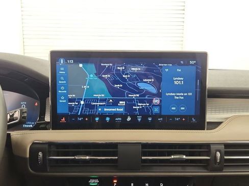 Used 2023 Lincoln Corsair AWD w/ Equipment Group 101A image 30