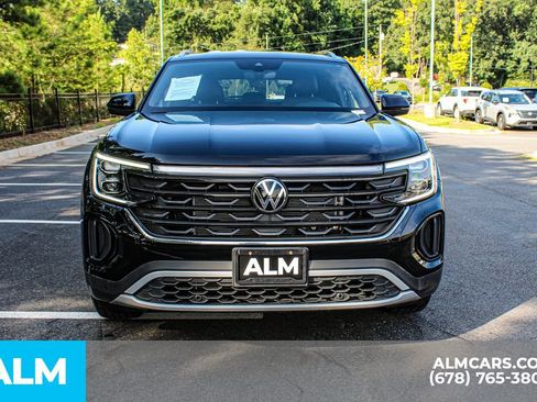 Used 2025 Volkswagen Atlas Cross Sport SE AWD/4WD image 6