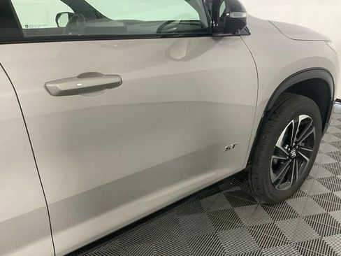 New 2026 Buick Enclave Sport Touring w/ Power Package FWD image 8