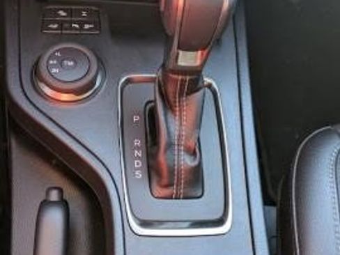 Used 2022 Ford Ranger Lariat w/ Equipment Group 501A High image 14