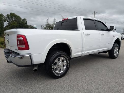 Used 2022 RAM 3500 Laramie AWD/4WD image 4
