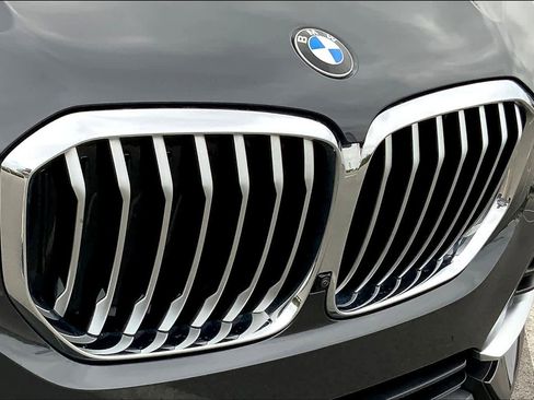 Used 2022 BMW X5 xDrive40i w/ Executive Package image 30