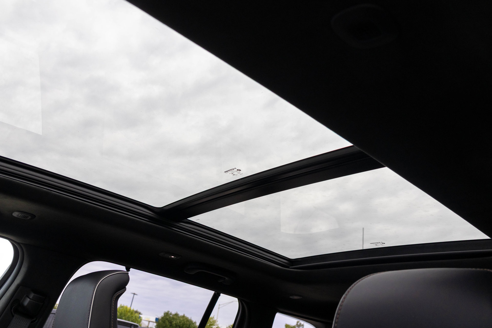 New 2027 Jeep Grand Cherokee Summit AWD/4WD image 8