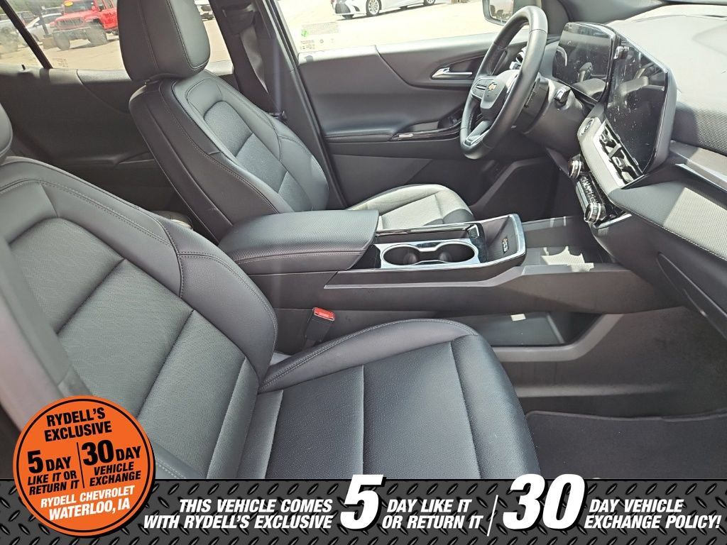 Used 2025 Chevrolet Equinox LT w/ Convenience Package II AWD/4WD image 5