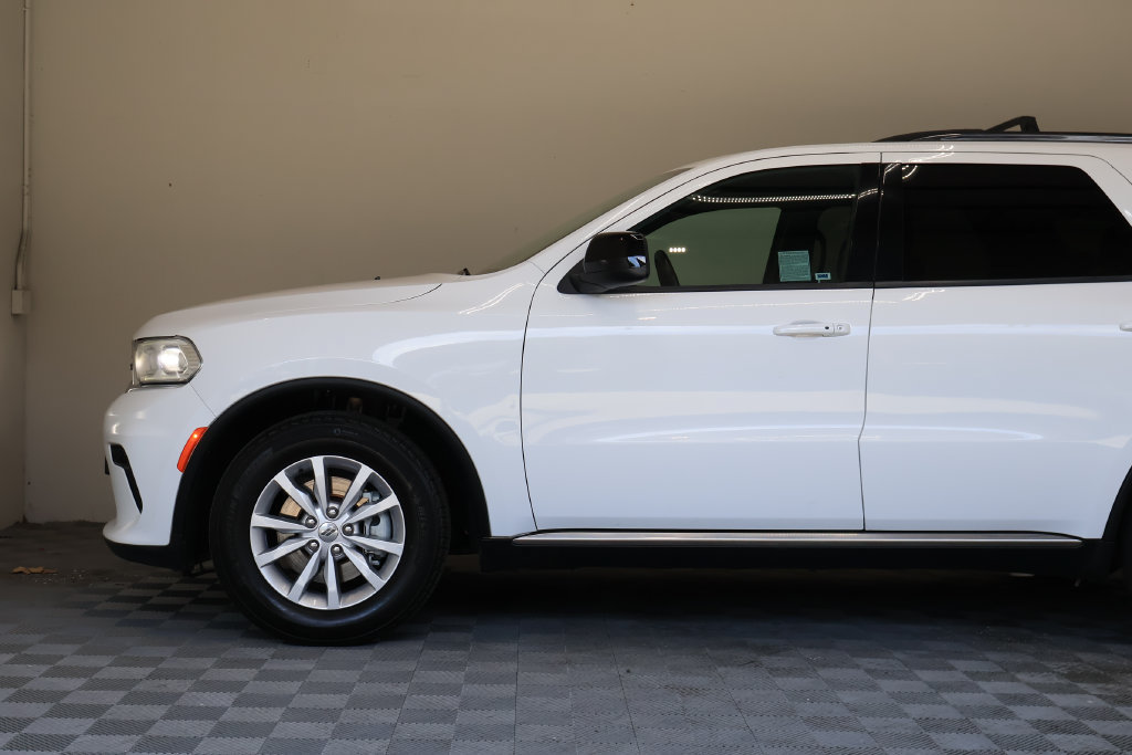 Used 2023 Dodge Durango SXT RWD image 8