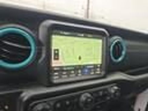 Used 2022 Jeep Wrangler Unlimited Sahara w/ Cold Weather Group image 5