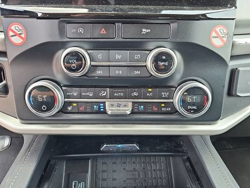 Used 2024 Ford Expedition Max XLT RWD image 30