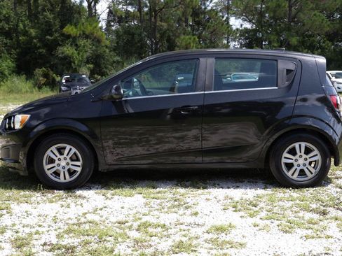 Used 2014 Chevrolet Sonic LT FWD image 3