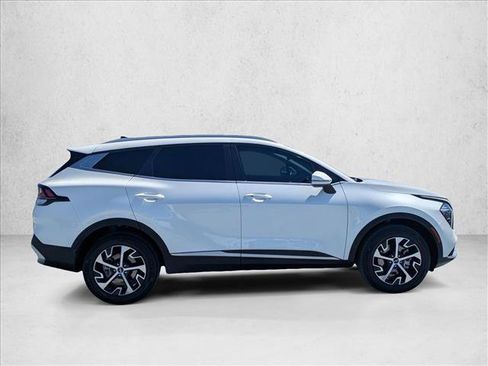 Used 2023 Kia Sportage EX AWD/4WD image 4