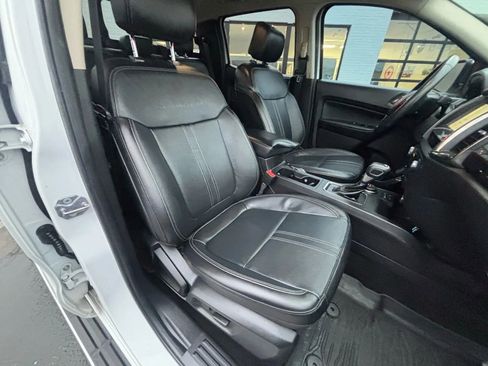 Used 2019 Ford Ranger Lariat w/ Equipment Group 501A Mid image 12