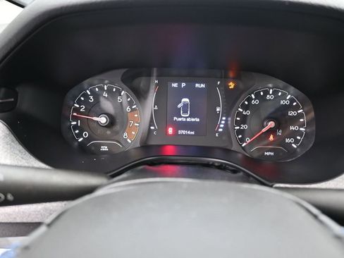 Used 2022 Jeep Compass Latitude FWD image 11